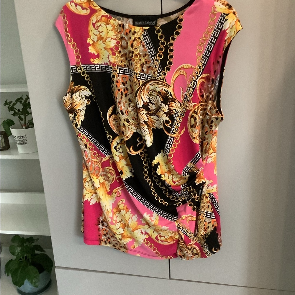 Frank Lyman Design Pink Black Gold Print Sleeveless Top